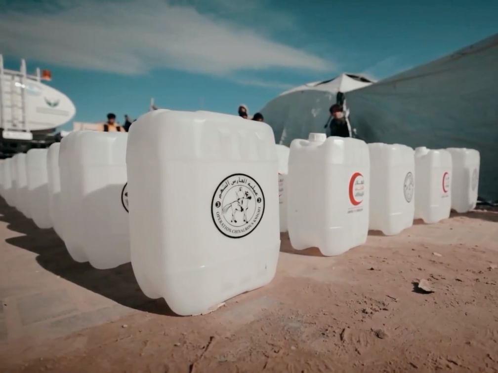 الإمارات تدعم إمدادات المياه في غزة بمشروعات التحلية وحفر الآبار