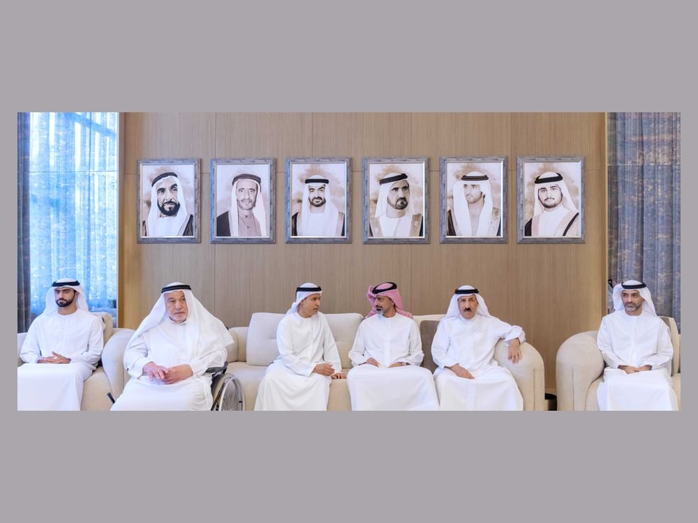 عمار بن حميد يقدم واجب العزاء في وفاة راشد بن علي الشعفار