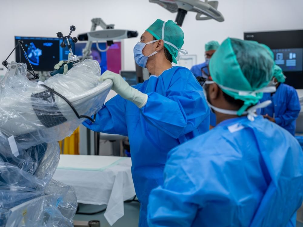 Sheikh Shakhbout Medical City delivers 1,200+ robotic-assisted procedures since programme launch
