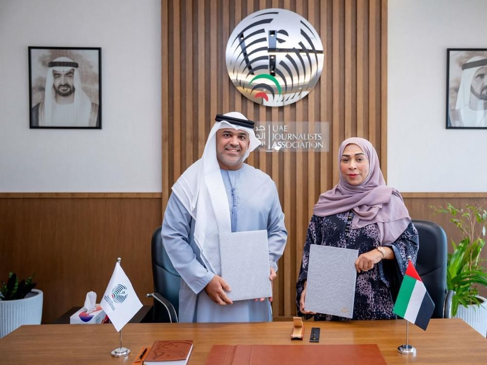 تعاون بين جمعيتي الصحفيين والإمارات لريادة الأعمال