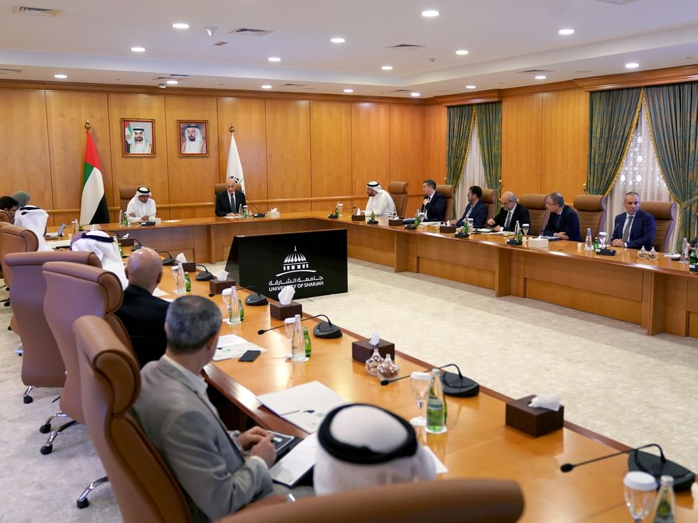 المجلس الاستشاري لكلية الحوسبة بجامعة الشارقة يناقش التعاون مع قطاعات التكنولوجيا والصناعة