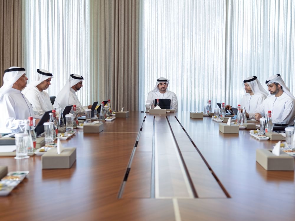 Maktoum bin Mohammed chairs DREC Board meeting
