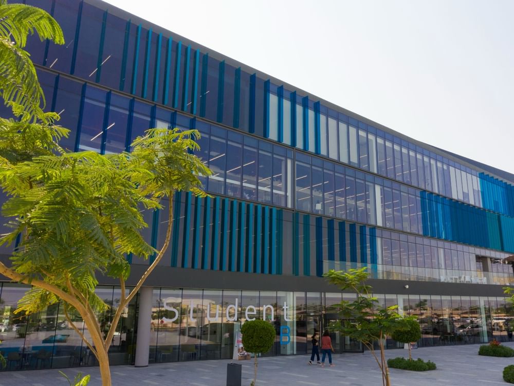 阿治曼大学在2025年QS世界大学排名中取得显著进步