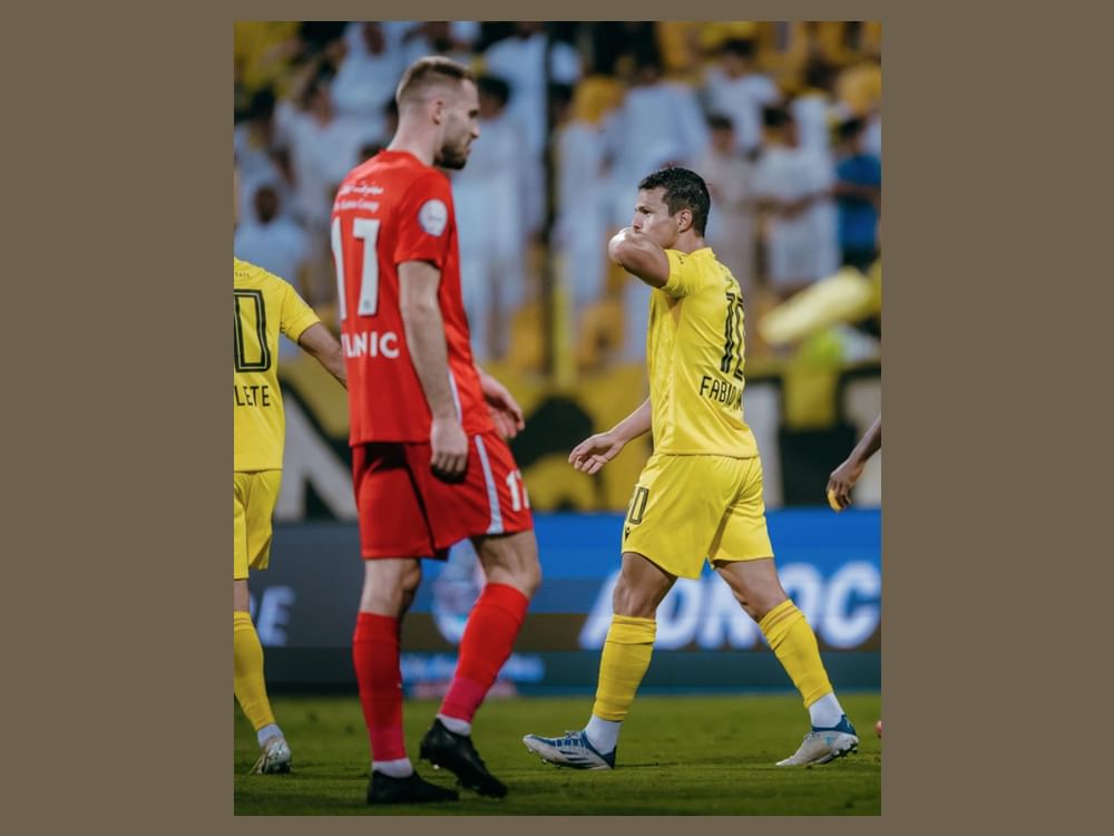 الوصل يفوز على شباب الأهلي ويرجئ حسم لقب دوري المحترفين