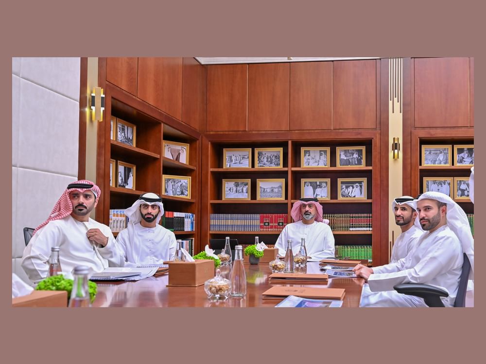 عمار بن حميد يستقبل وفد مجلس الإمارات للتنمية المتوازنة ويطلع على مشاريع مصفوت التنموية