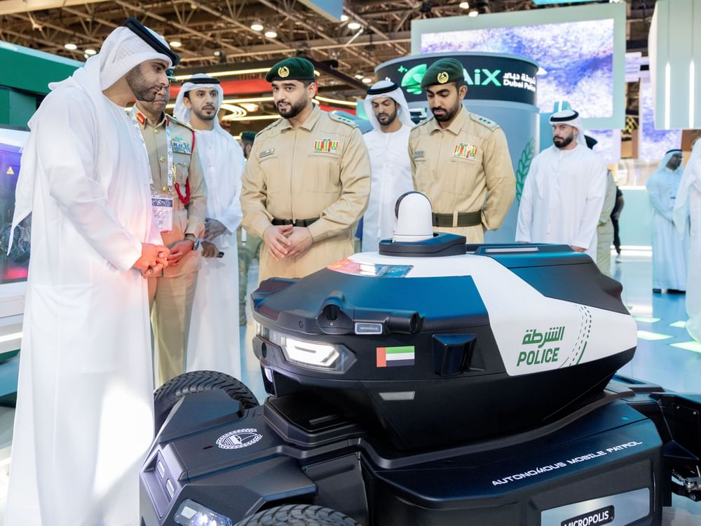 Mansoor bin Mohammed tours GITEX Global
