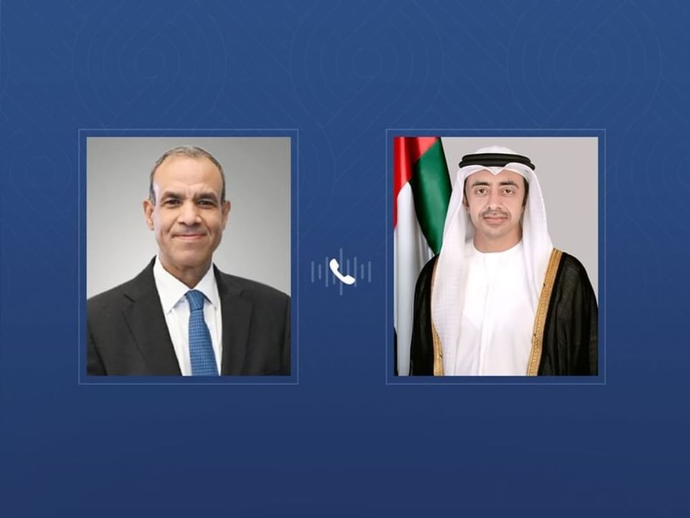 عبدالله بن زايد ووزير الخارجية المصري يبحثان هاتفياً تطورات الأوضاع الإقليمية