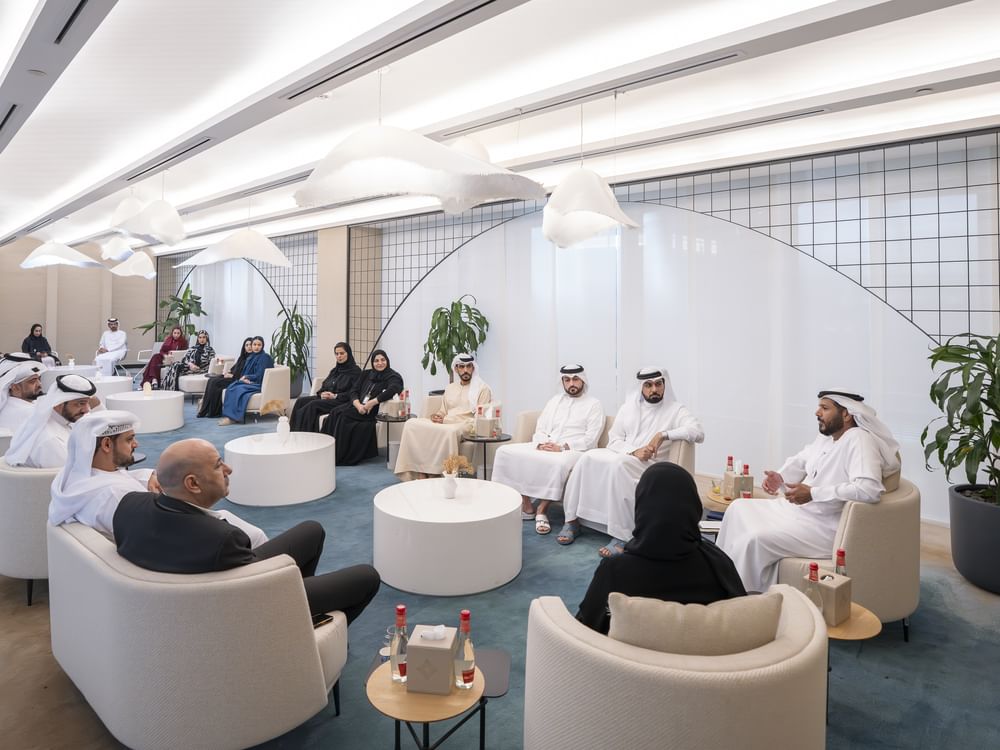 بلدية دبي تستعرض خططها ومشاريعها لتطوير البنية التحتية والخدمات
