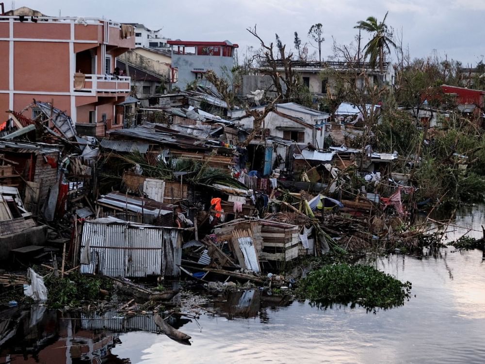Cyclone Gezani kills four in Mozambique