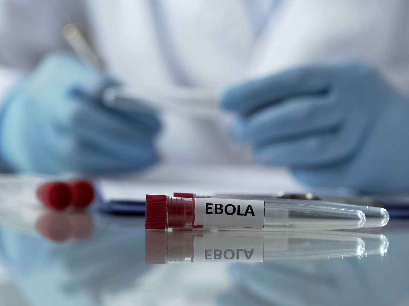 الصحة العالمية توصي باختبار لقاح "إيرفيبو" ضد فيروس "إيبولا" بالكونغو