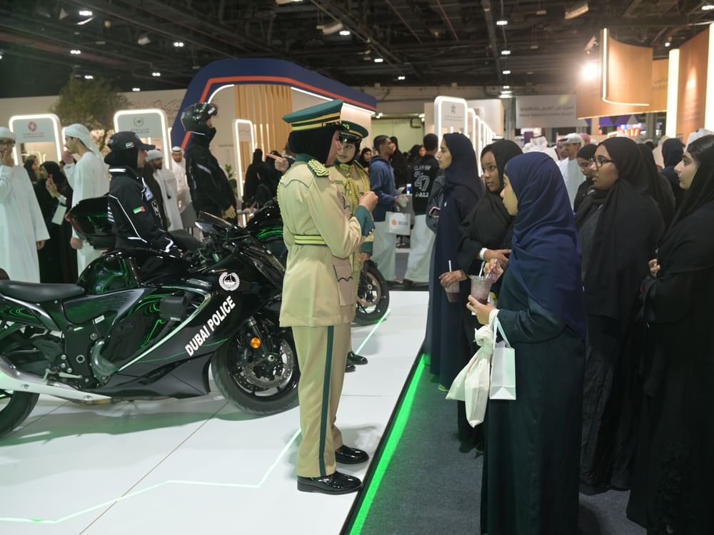 شرطة دبي تختتم مشاركتها في "رؤية 2026"